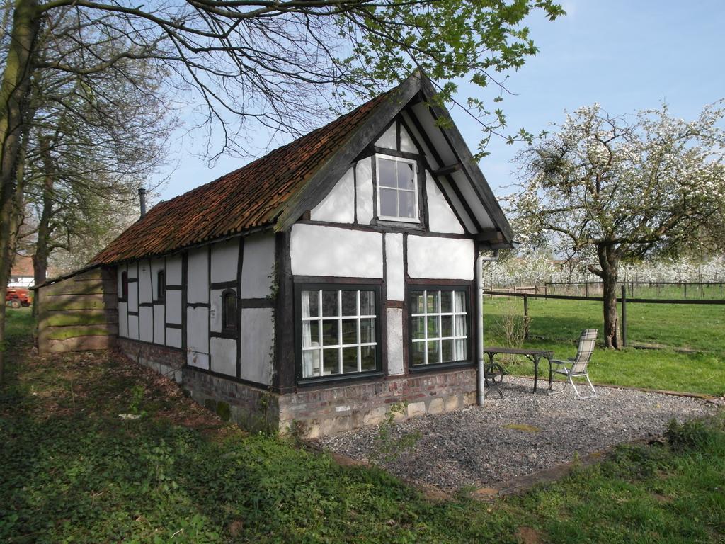 Vakantiewoningen 'Hoeve De Witte Olifant' Noorbeek Dış mekan fotoğraf